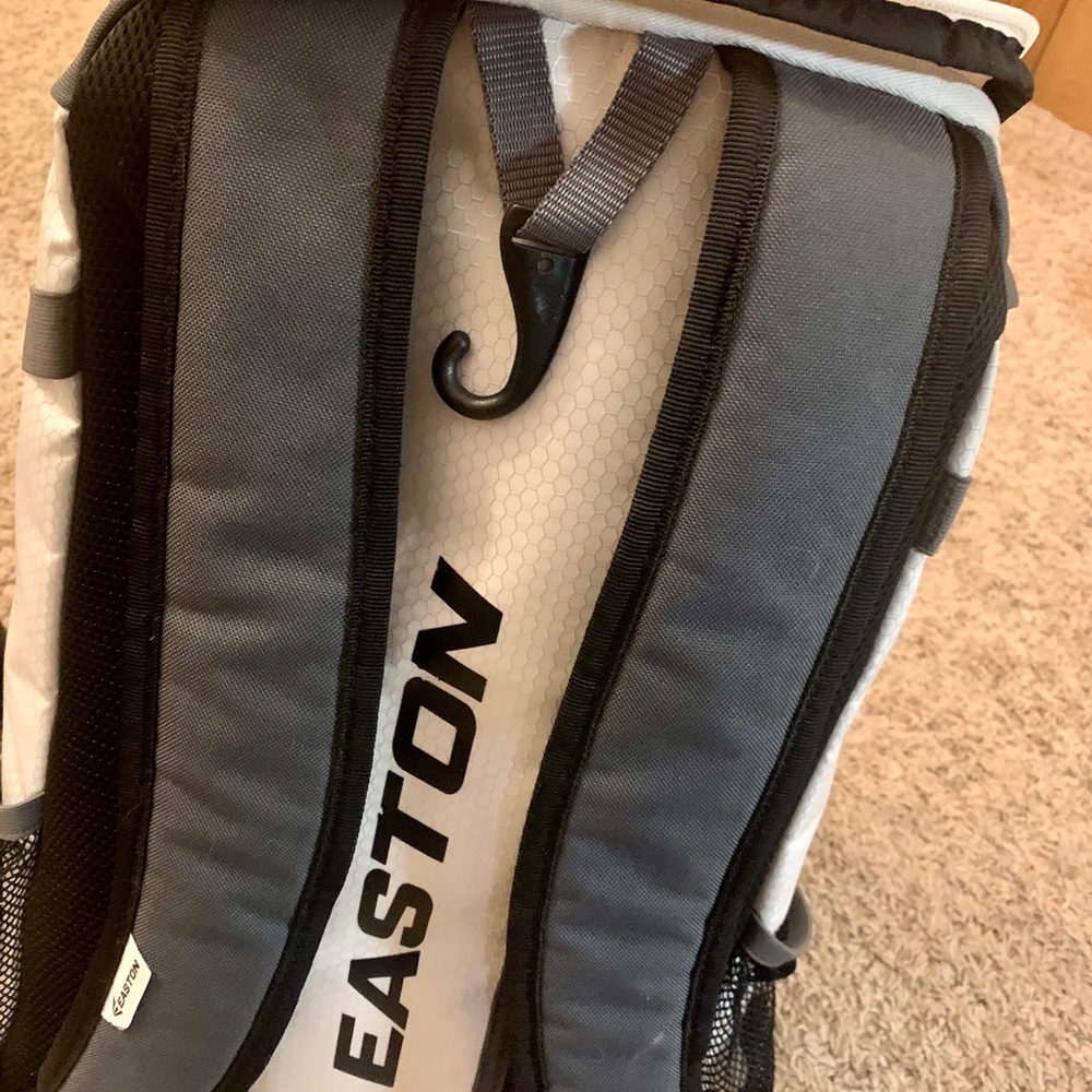 Easton softball bag great shape